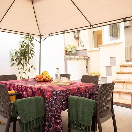 Lugar Especial, Gran Patio, Junto Al Ayuntamiento Apartman Bilbao Kültér fotó